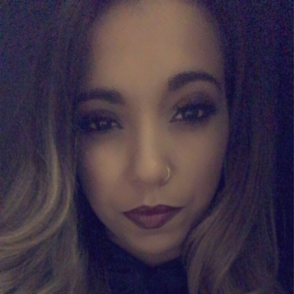 Meet your Posher, Alexis